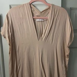 Karlie champagne color short sleeve flowy tunic Size L